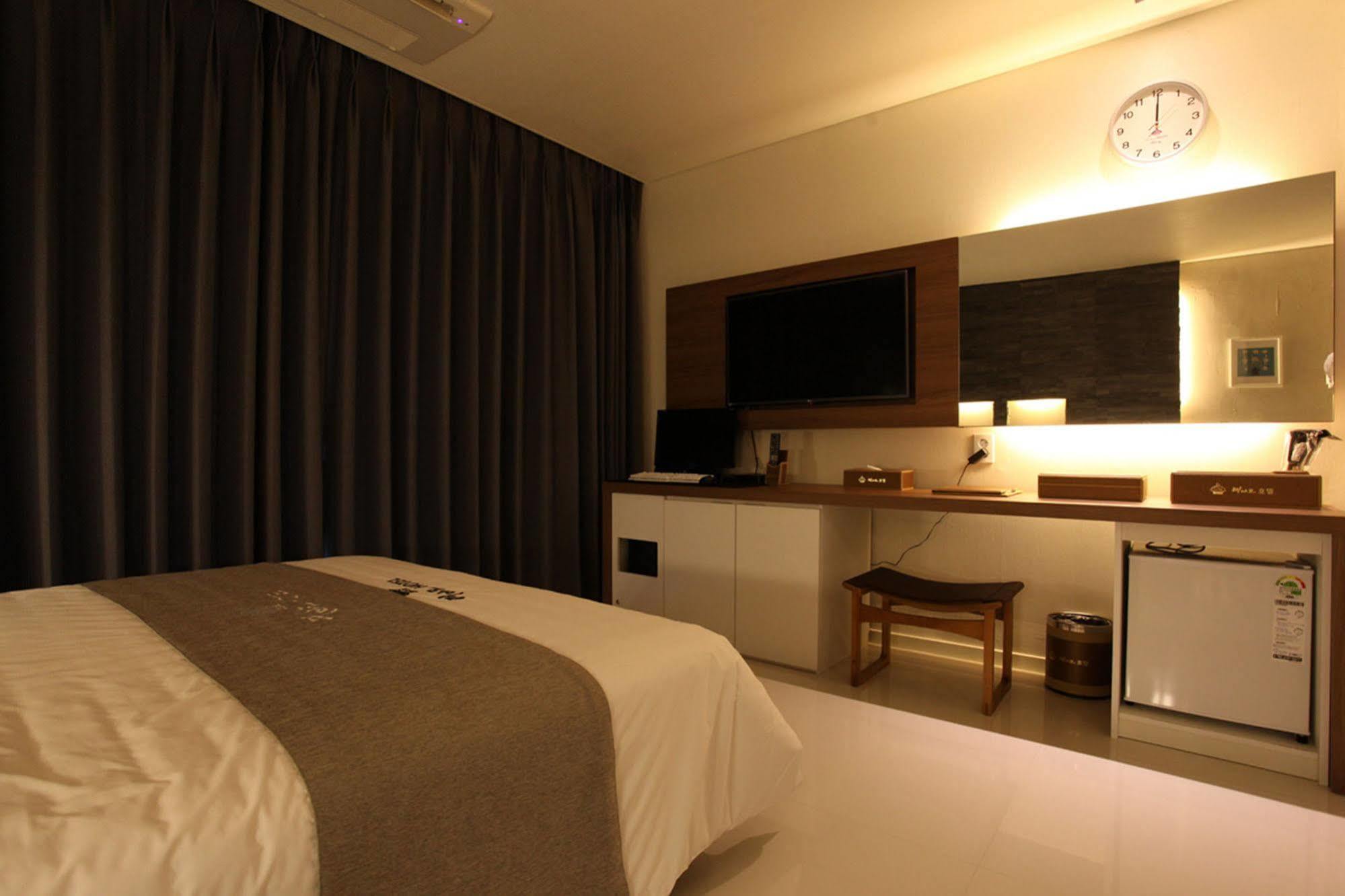 Drive In Hotel Tiamo Pocheon Extérieur photo