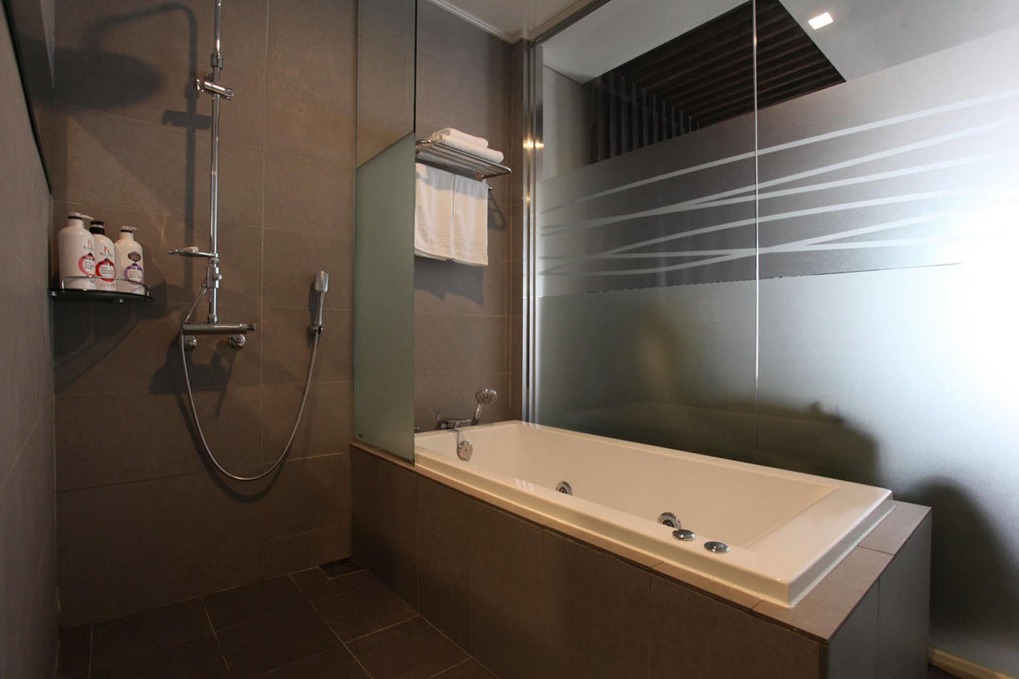 Drive In Hotel Tiamo Pocheon Extérieur photo