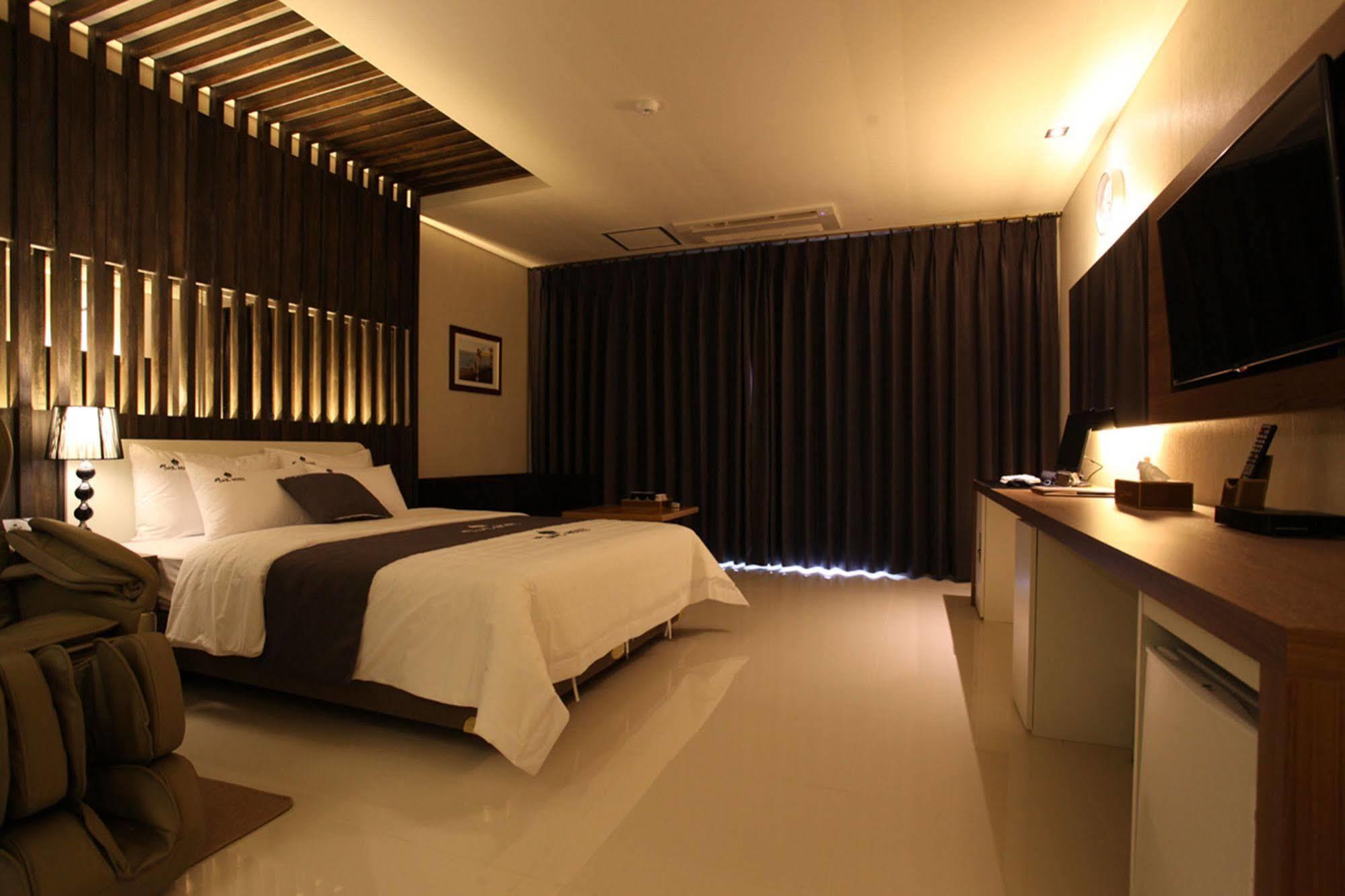 Drive In Hotel Tiamo Pocheon Extérieur photo